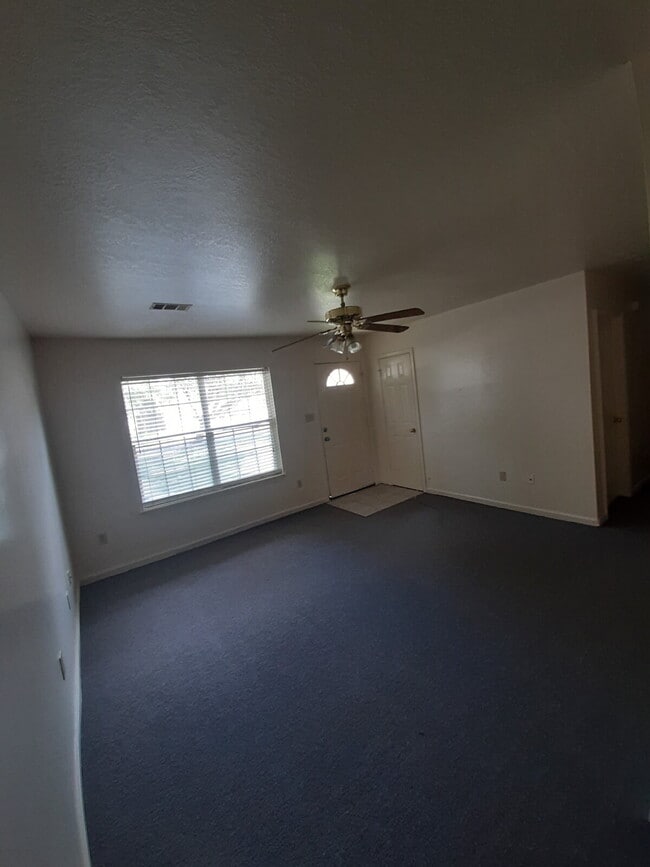 Foto del edificio - "Charming 2-Bed, 2-Bath Retreat at Butler's Oak – Spacious 924 Sq Ft Living in Jonesboro!"