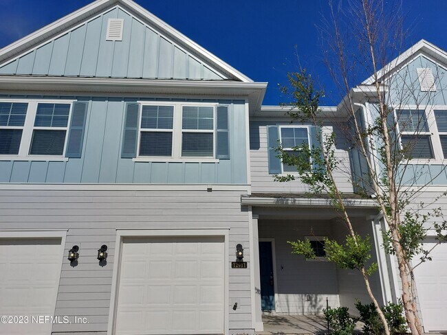 Building Photo - 12911 Josslyn Ln