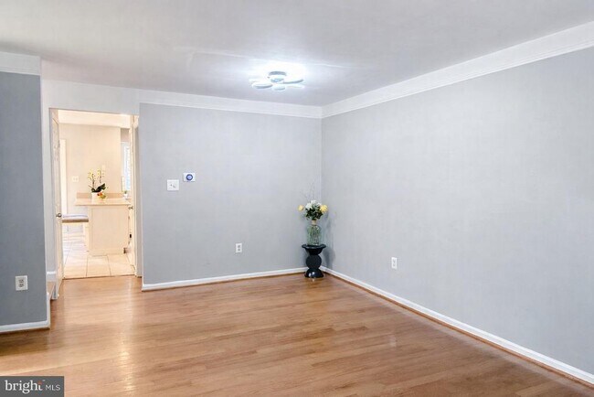 Foto del edificio - 15427 Beachwater Ct