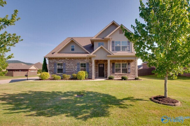 Building Photo - 2964 Magnolia Park Drive Southeast