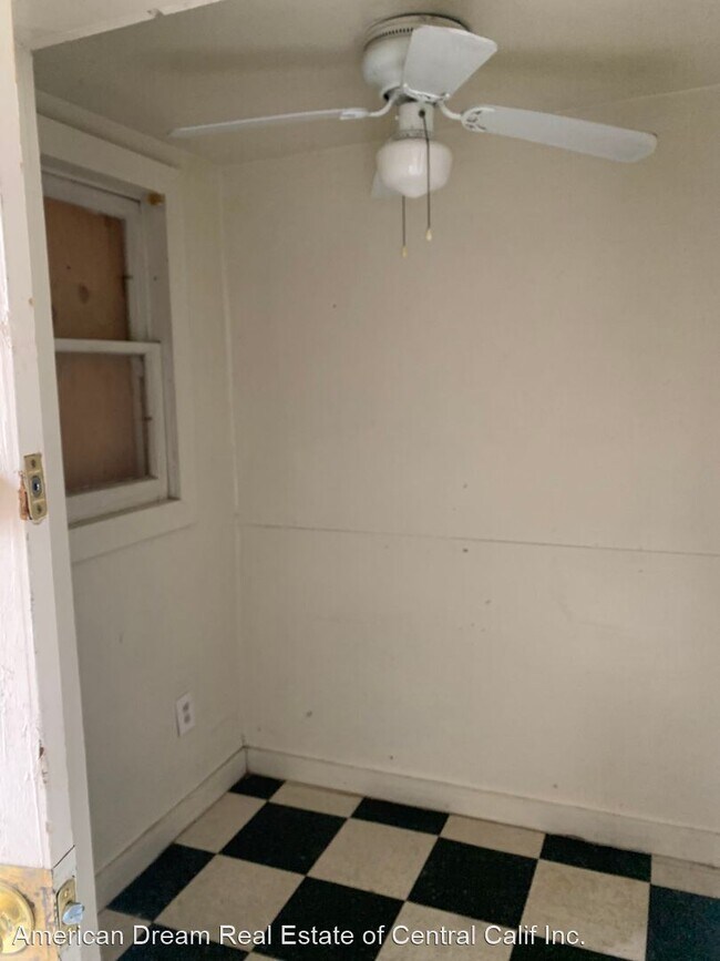 Building Photo - Studio, 1 bath House - 1520 1/2 Wigdal Ave.
