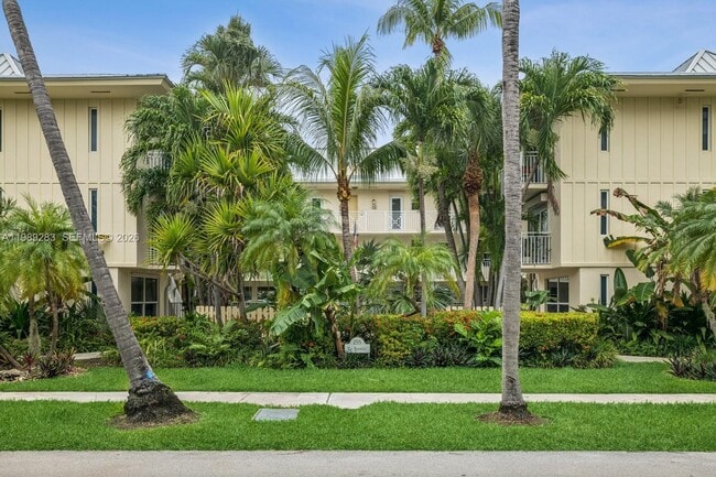 Building Photo - 255 Sunrise Dr