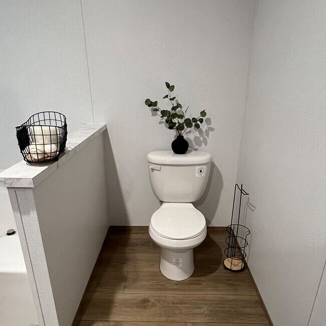 Foto del edificio - 16800 Jessica Rd