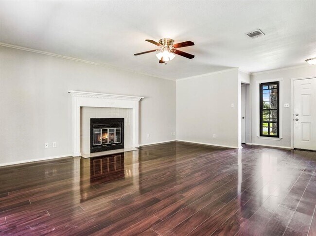 Building Photo - 7700 Wakefield Dr