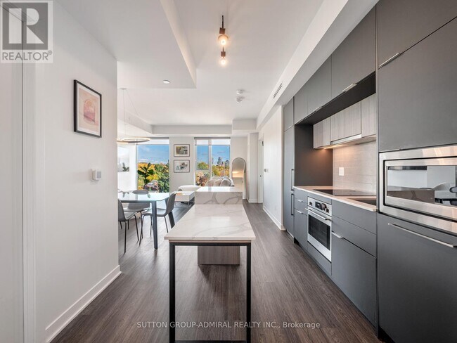 Building Photo - 185 Alberta Ave