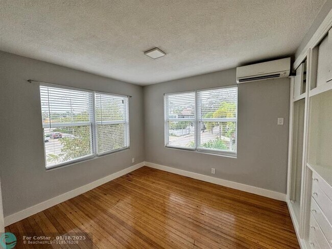 Foto del edificio - 1501 SE 2nd Ct
