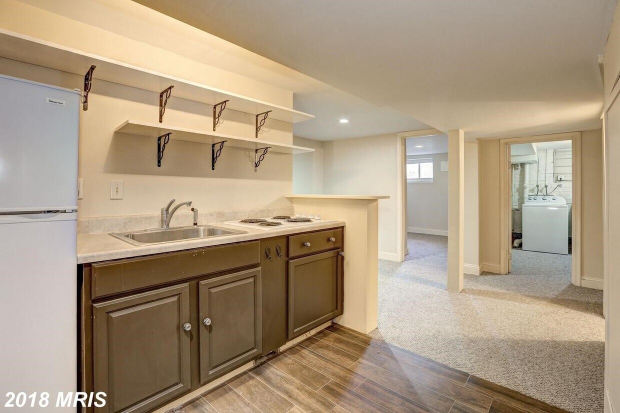 Foto principal - 534 Irving St NW