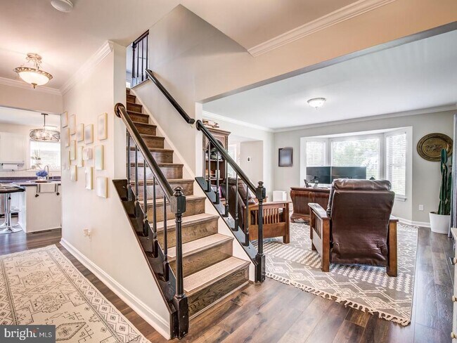 Building Photo - 15744 Beau Ridge Dr
