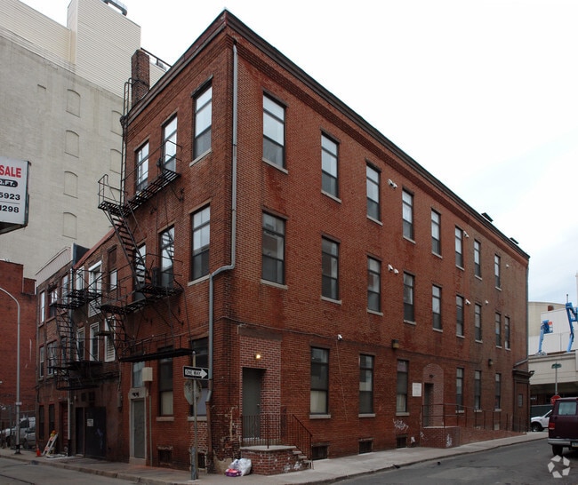 Building Photo - 1217 Race St