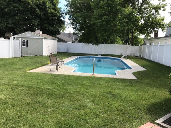 Foto del edificio - Beautiful 4 Bedroom Home In Portland With ...