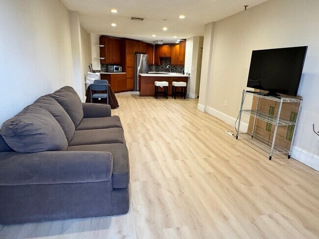 Foto del edificio - 90 Quincy Shore Dr