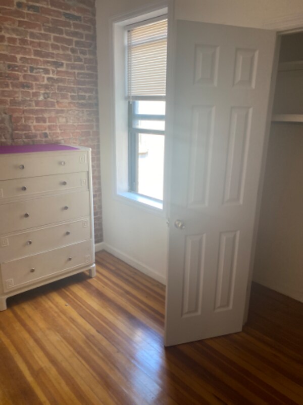 Foto del edificio - 85 Bruce Ave