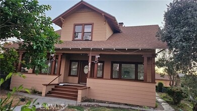Building Photo - 805 S Citron St