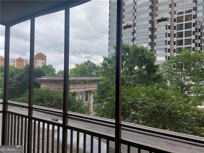 Building Photo - 300 W Peachtree St NW