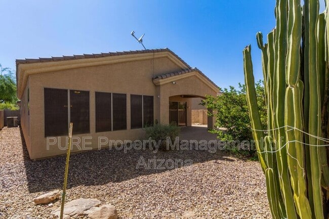 Photo - 737 S Sycamore Pl House