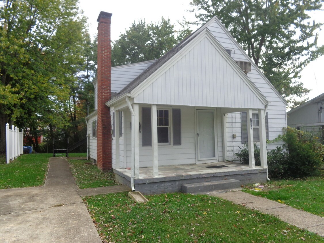 708 Oak Grove Ave, Greeneville, TN 37745 Townhome Rentals in