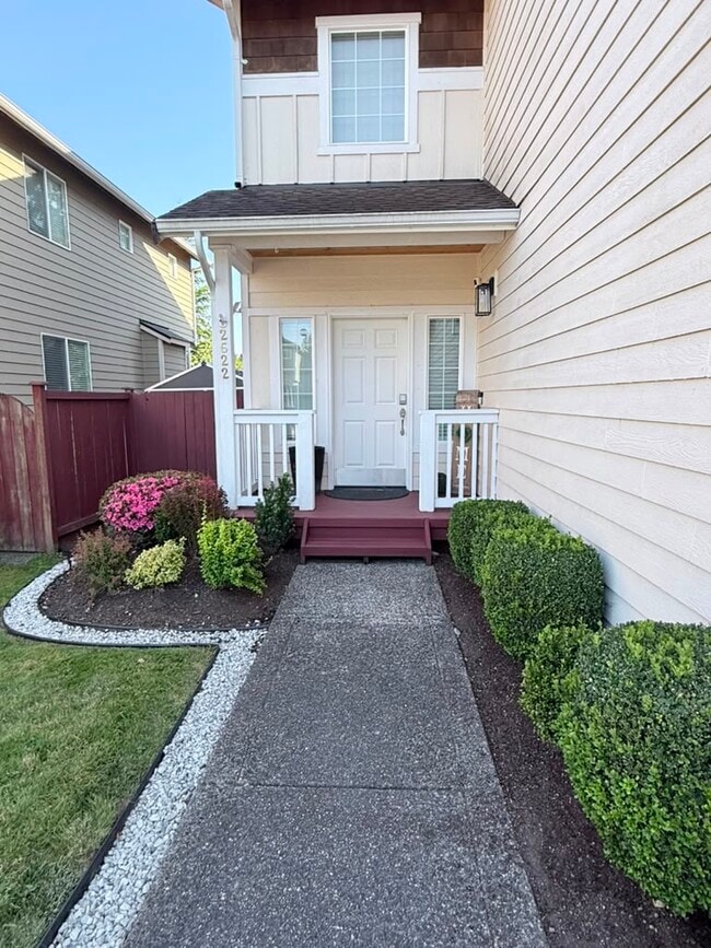 Building Photo - 2622 Burley Dr