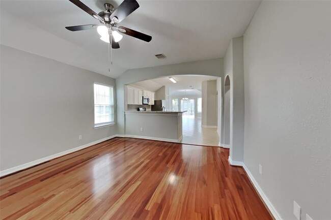 Foto del edificio - 17915 Hollow Hill Ln