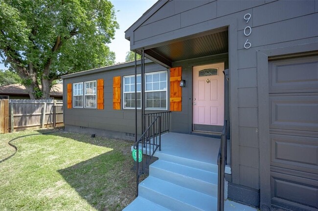 Foto del edificio - 906 NW 46th St