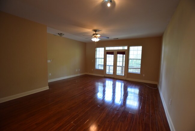 Foto del edificio - 4486 Great Oak Dr