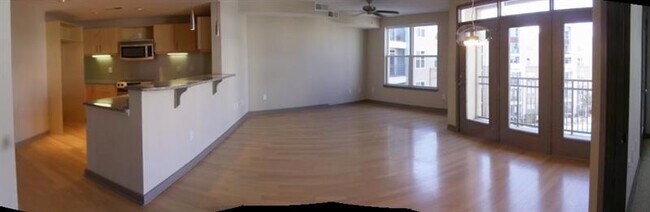 Foto del edificio - 390 17th St NW