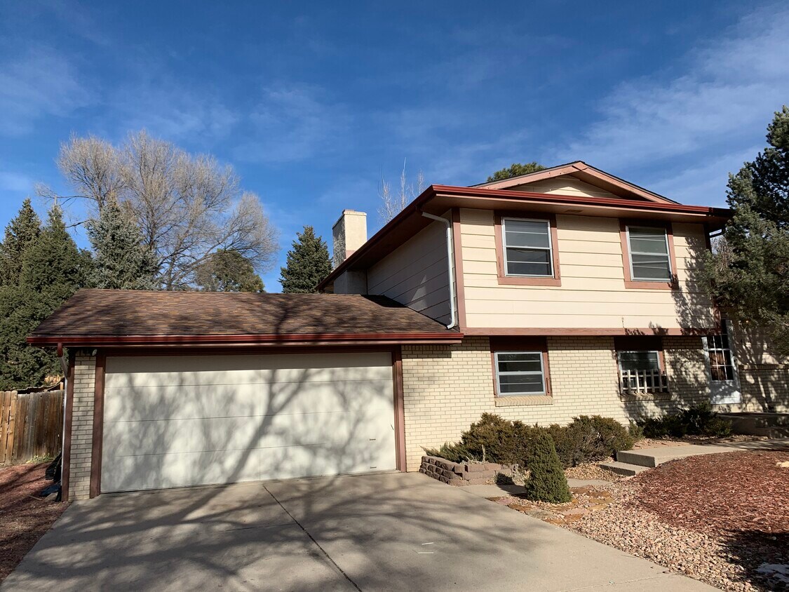 4170 S Nonchalant Cir, Colorado Springs, CO 80917 House Rental in