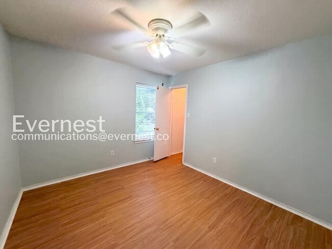 Building Photo - 109 Covey Ln