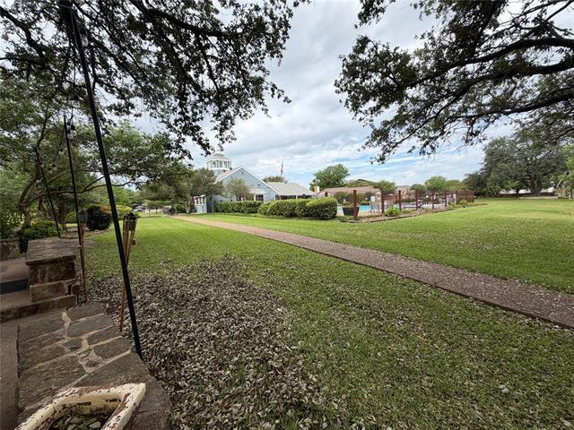 Foto del edificio - 9340 Mountain Lake Cir