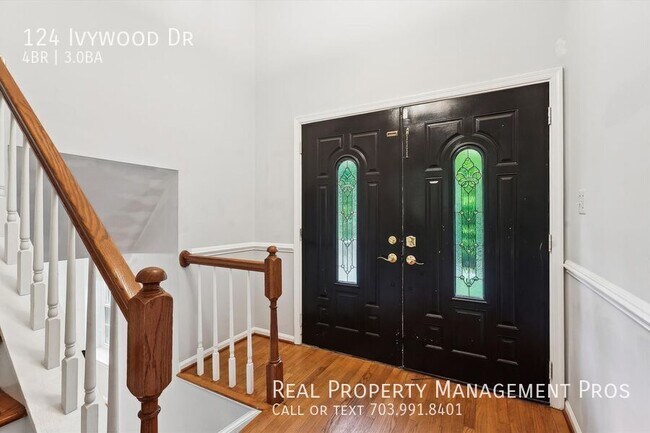 Foto del edificio - 124 Ivywood Dr