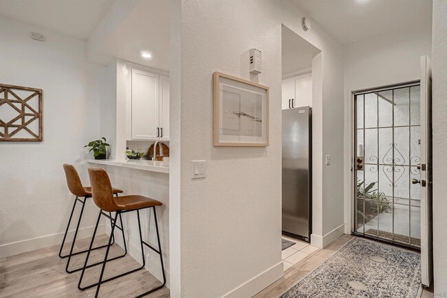 Building Photo - 2218 River Run Dr