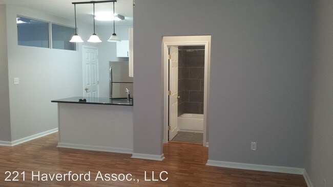 Foto del edificio - 221 Haverford Ave