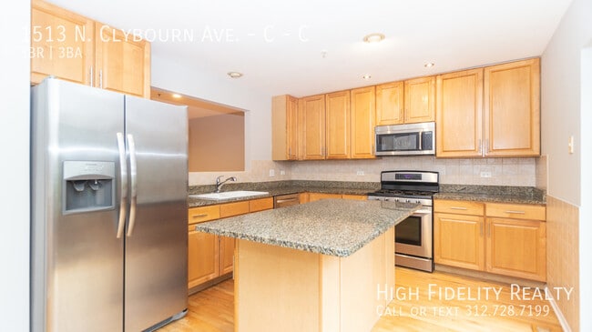 Building Photo - 1513 N Clybourn Ave