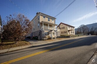 Building Photo - 44 E Main St