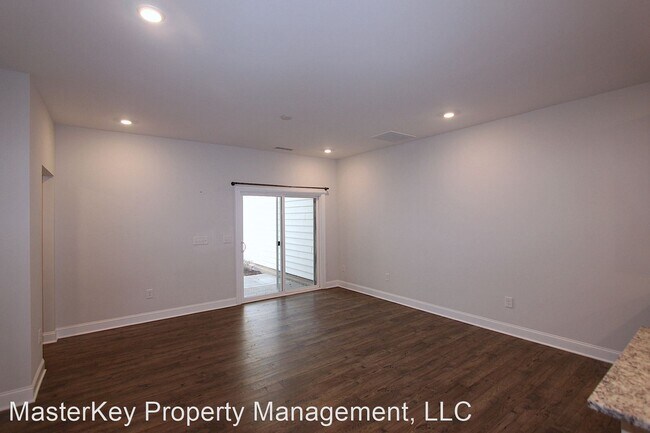 Building Photo - 3 br, 2.5 bath House - 1328 Farm Pond Trl