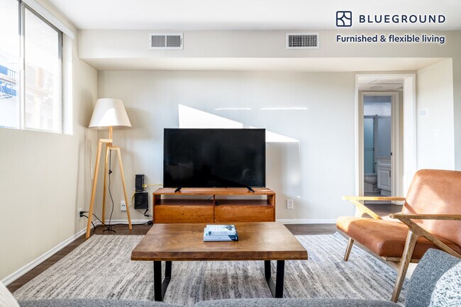 Foto del edificio - 9025 W 3rd St