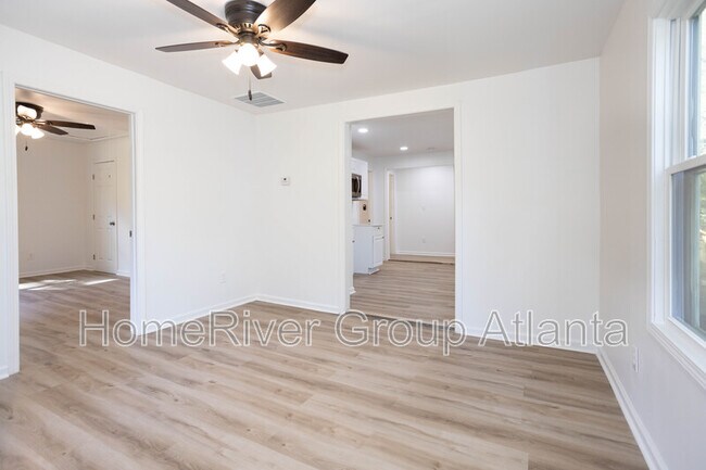 Building Photo - 3363 Delmar Ln NW