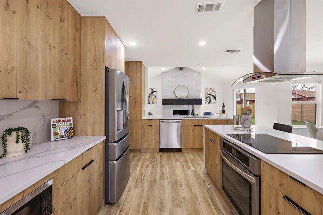 Foto del edificio - 2927 Norwood Hill Rd