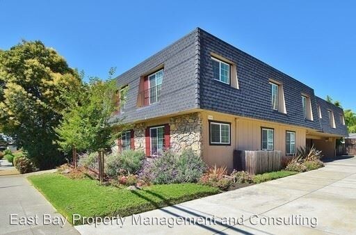 Building Photo - 2105 Hartnell St