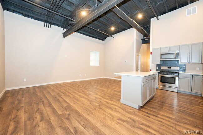 Foto del edificio - 2335 Main St