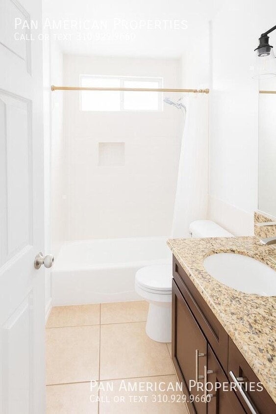 Building Photo - 14035 Dicky St