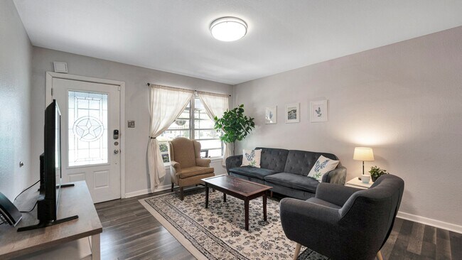 Foto del edificio - Location Location Location