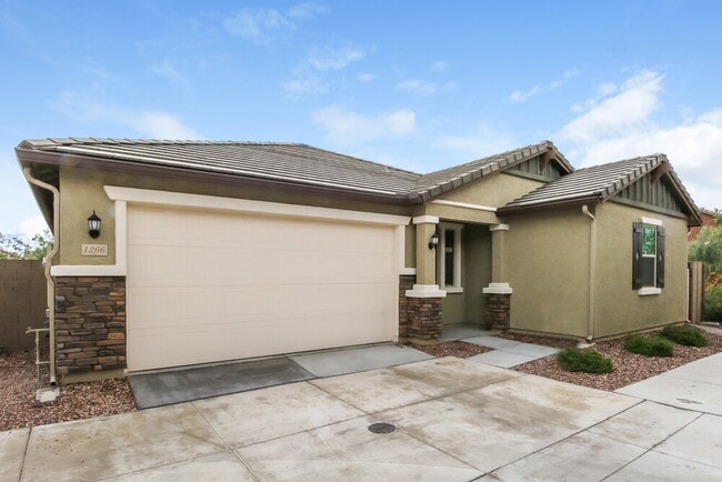 Building Photo - 1266 N Banning