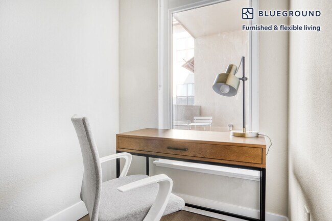 Foto del edificio - 441 El Camino Real