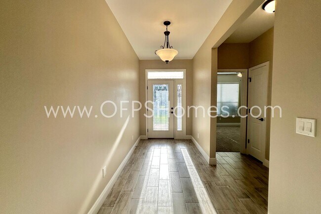 Foto del edificio - 1189 Forest Heights Rd