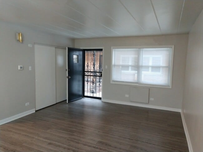 Building Photo - 5813 W 35th St