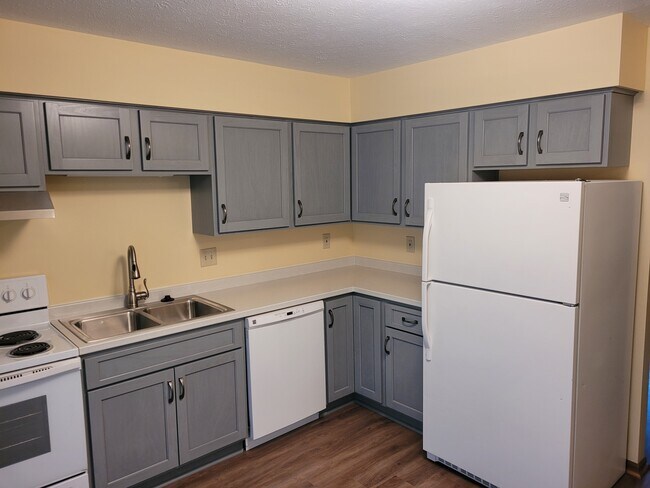 Cocina - 890 Postiy St NW