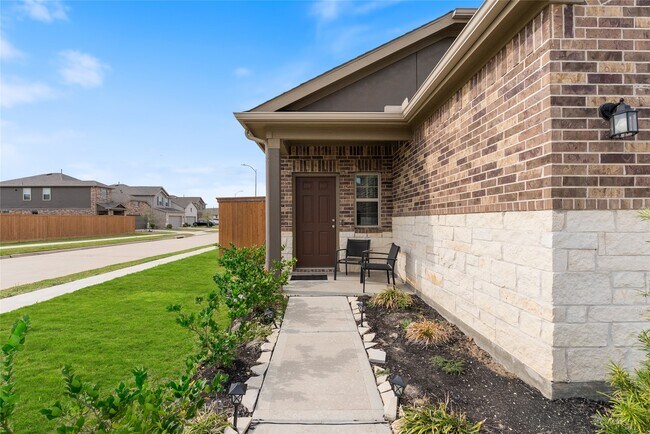 Foto del edificio - 21126 Coral Blossom Ln