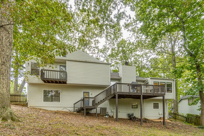Building Photo - 510 Wood Valley Trce