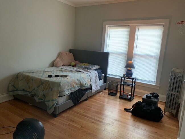 Foto del edificio - 6150 N Francisco Ave