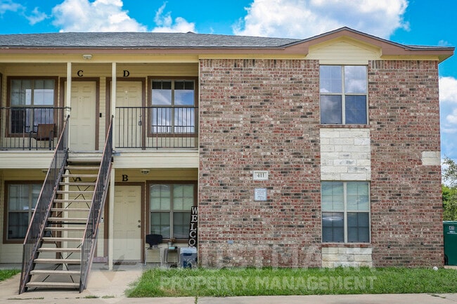 Building Photo - 411 Brittney Way